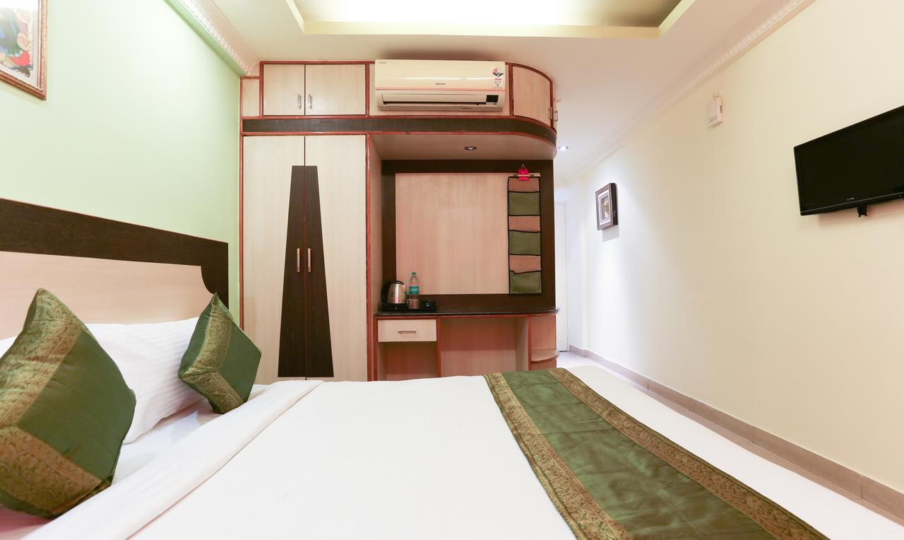 Treebo Trip Grand Regency Hotell Bangalore Exteriör bild
