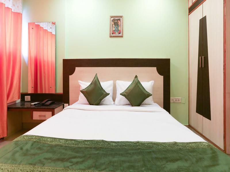 Treebo Trip Grand Regency Hotell Bangalore Exteriör bild